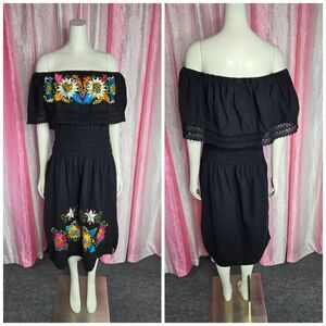 Mexican Vintage Embroidered Black Off Shoulder Floral Cotton Dress Size Large